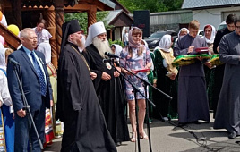 Горно-Алтайская Епархия вручила награды турочакским медицинским работникам 